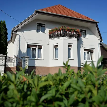 Hajduhegy Vendeghaz Apartment Eger Exterior photo