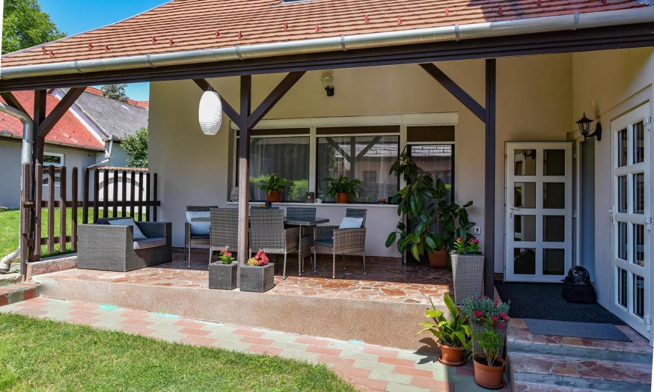 Hajduhegy Vendeghaz Apartmán